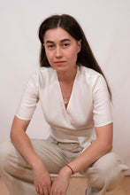 Lade das Bild in den Galerie-Viewer, Wickelbluse