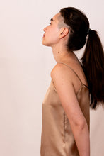 Lade das Bild in den Galerie-Viewer, Seidentop