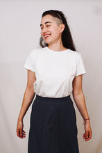 Lade das Bild in den Galerie-Viewer, T-Shirt