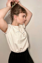 Lade das Bild in den Galerie-Viewer, T-Shirt mit Print