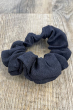 Lade das Bild in den Galerie-Viewer, Scrunchie - Haargummi
